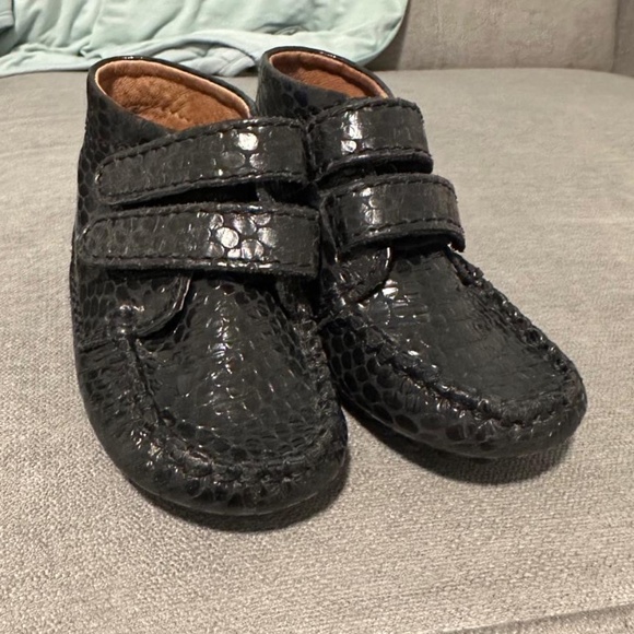 Atlanta Baby Booties - Picture 1 of 7